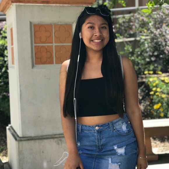 kelly_selinaa